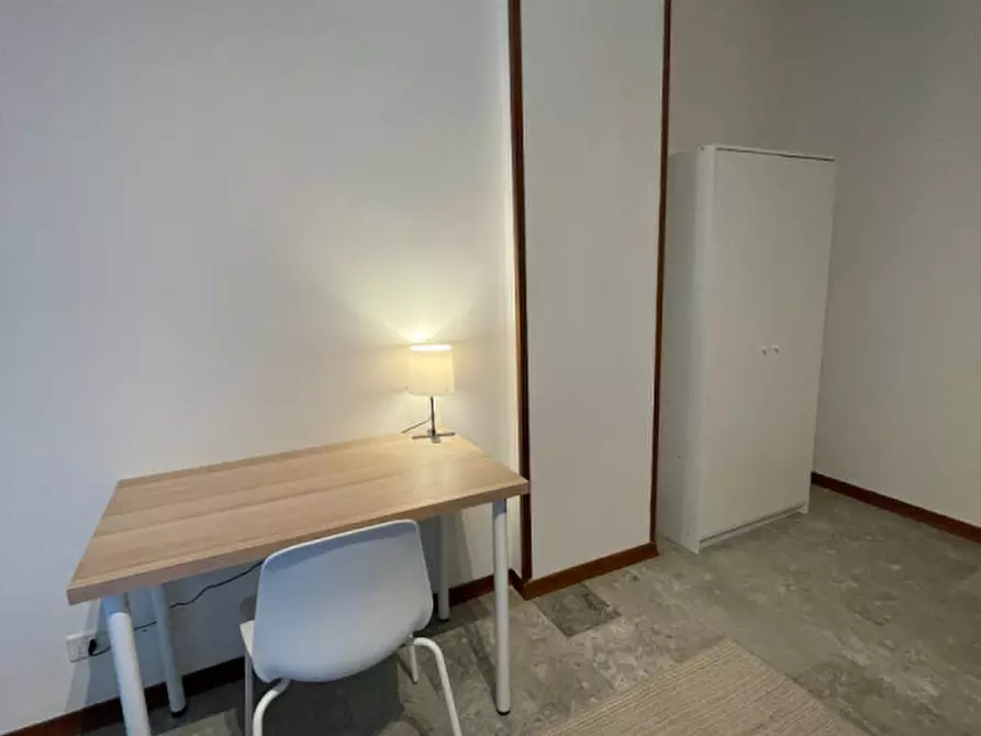 Immagine 11 di Camera in affitto  in Viale Quirico Filopanti, 2 a Bologna