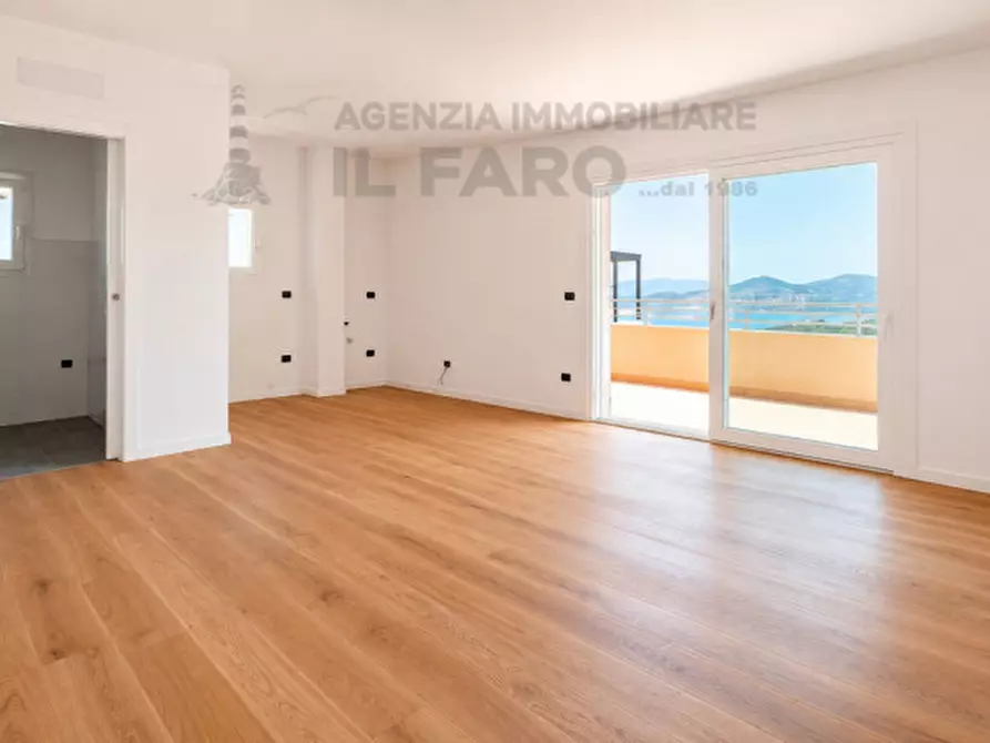 Immagine 16 di Attico in vendita  in Via Sant'Agostino a La Maddalena