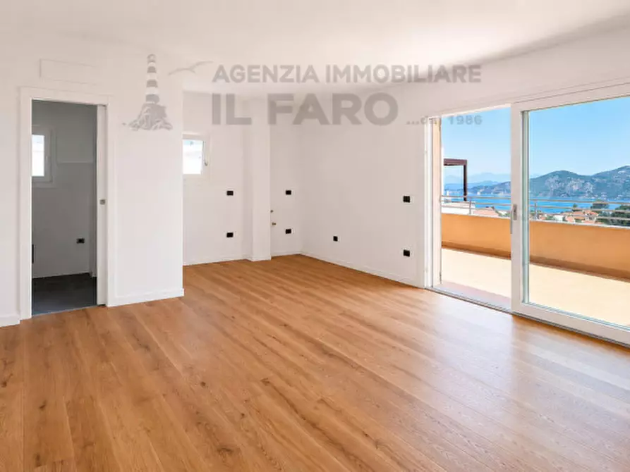 Immagine 18 di Attico in vendita  in Via Sant'Agostino a La Maddalena