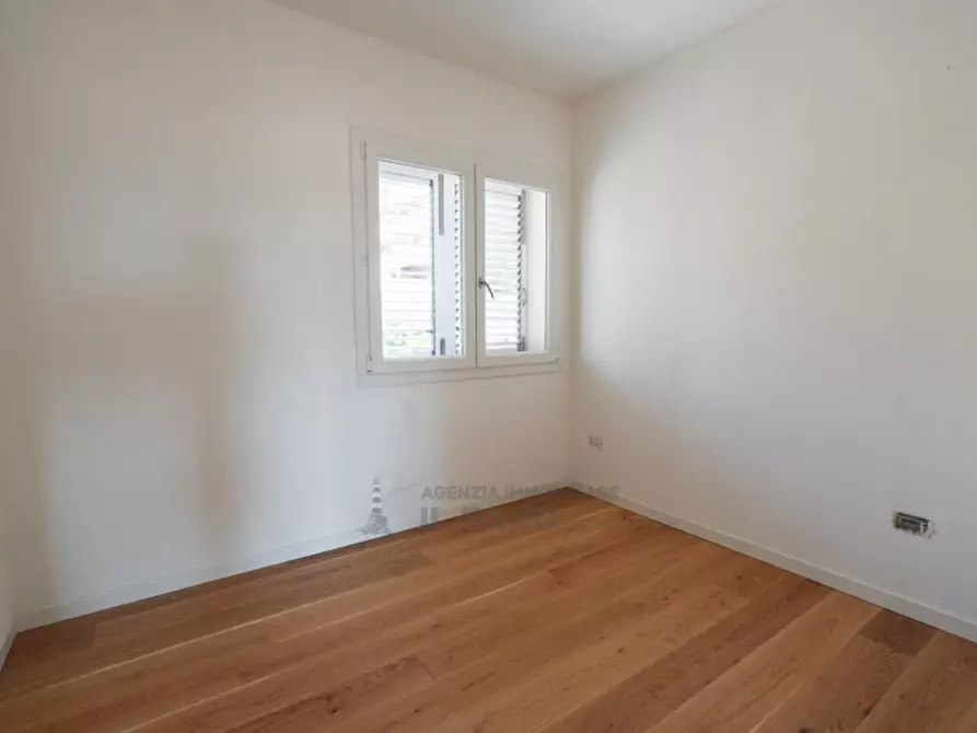 Immagine 12 di Appartamento in vendita  in Via Sant'Agostino a La Maddalena