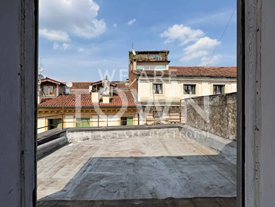 Immagine 13 di Appartamento in vendita  in stradella del garofolino 1 a Vicenza