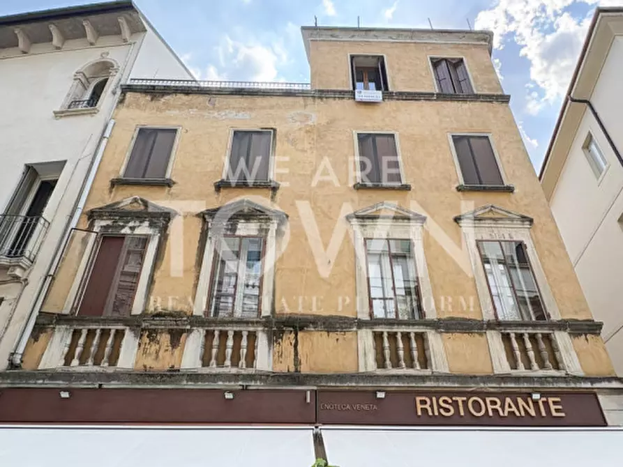 Immagine 23 di Appartamento in vendita  in stradella del garofolino 1 a Vicenza