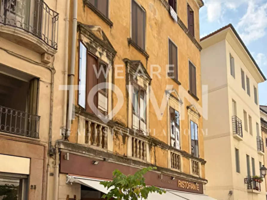 Immagine 24 di Appartamento in vendita  in stradella del garofolino 1 a Vicenza