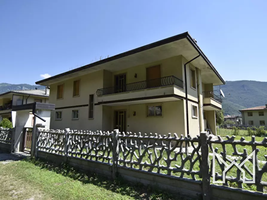 Immagine 2 di Casa indipendente in vendita  a Bassano Del Grappa