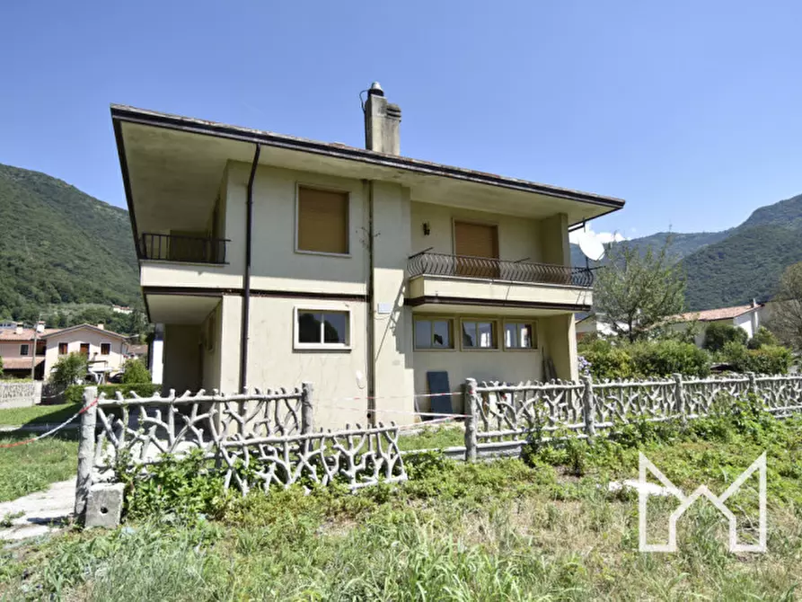 Immagine 6 di Casa indipendente in vendita  a Bassano Del Grappa