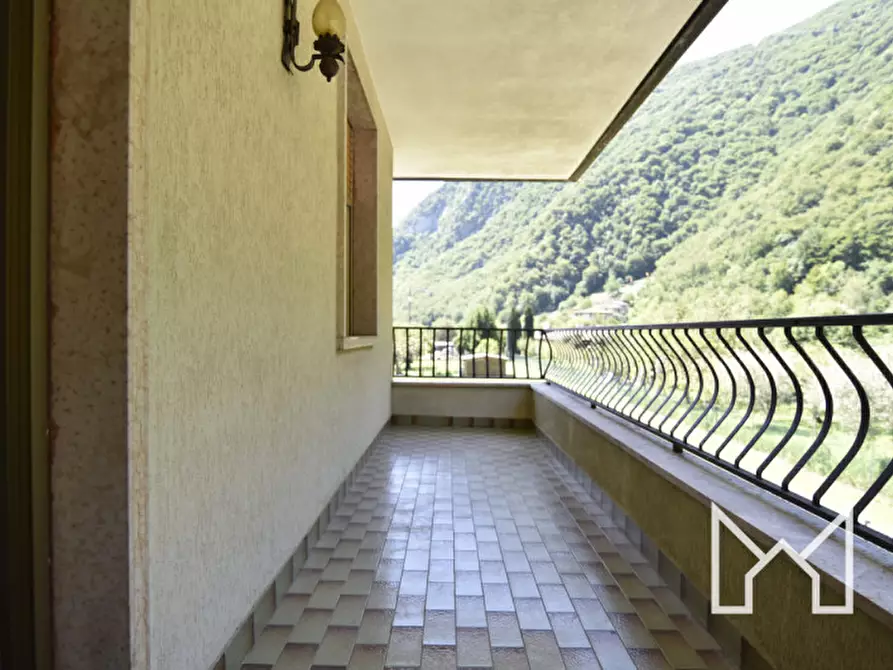 Immagine 10 di Casa indipendente in vendita  a Bassano Del Grappa