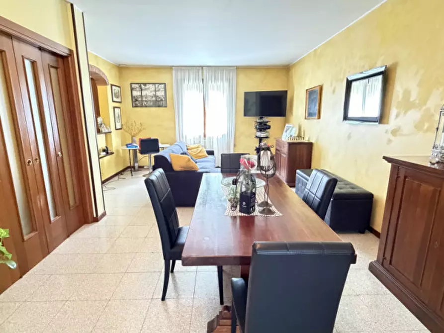 Immagine 8 di Villa in vendita  in Via Palestro 27 a Missaglia