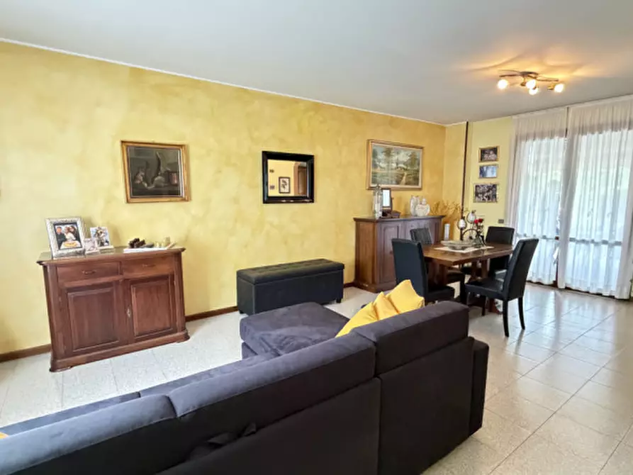 Immagine 10 di Villa in vendita  in Via Palestro 27 a Missaglia