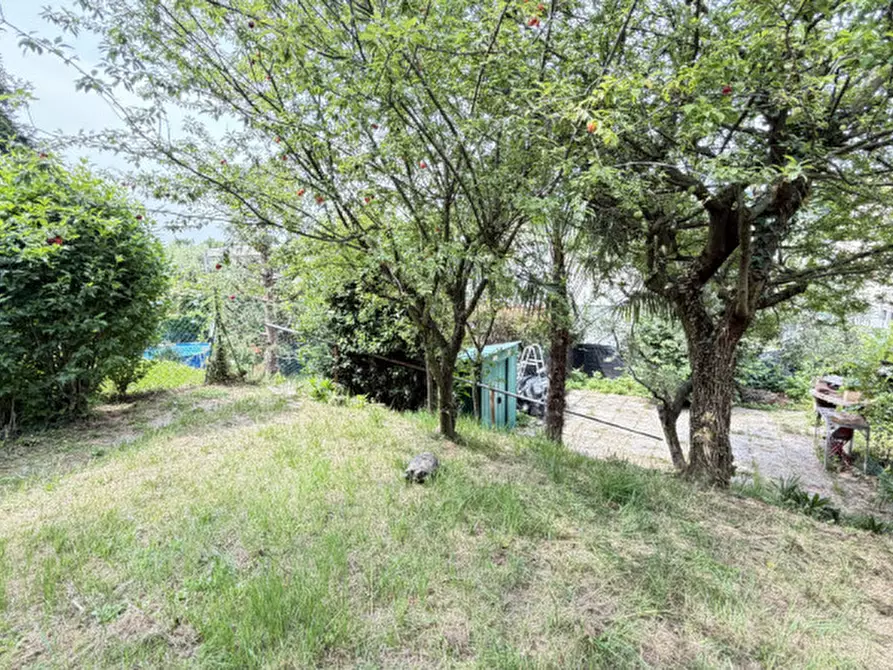 Immagine 27 di Villa in vendita  in Via Palestro 27 a Missaglia