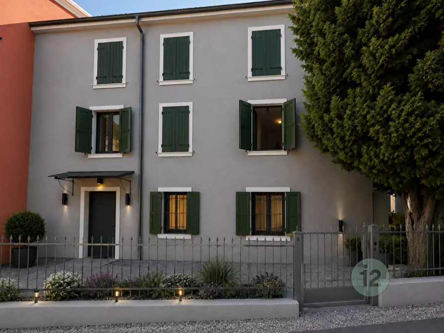 Immagine 2 di Villetta a schiera in vendita  in Via Roma a Medolla