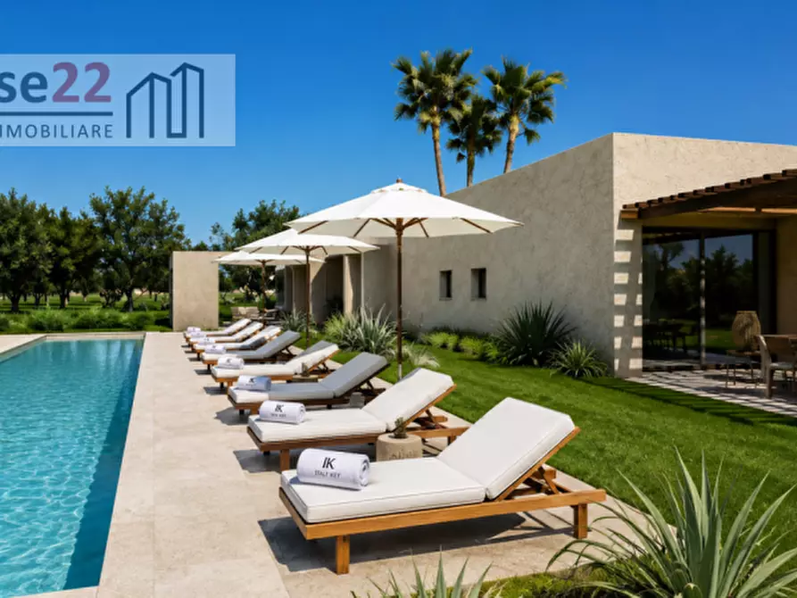 Immagine 1 di Villa in vendita  a Brindisi