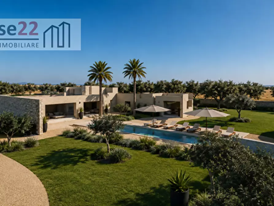 Immagine 2 di Villa in vendita  a Brindisi