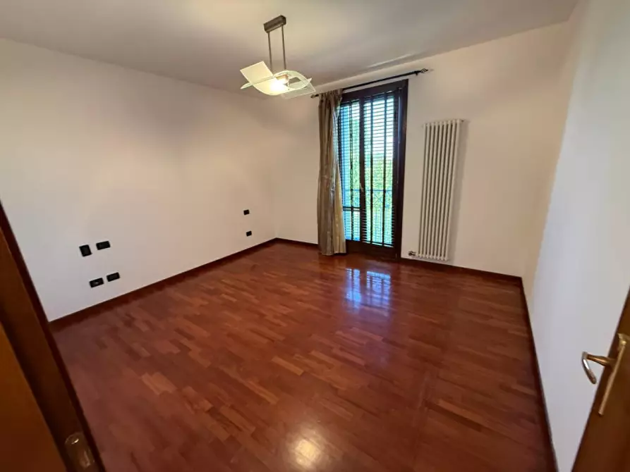 Immagine 5 di Appartamento in vendita  in Via Comelico a Salzano