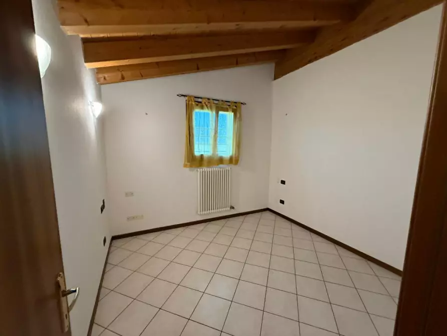 Immagine 6 di Appartamento in vendita  in Via Comelico a Salzano