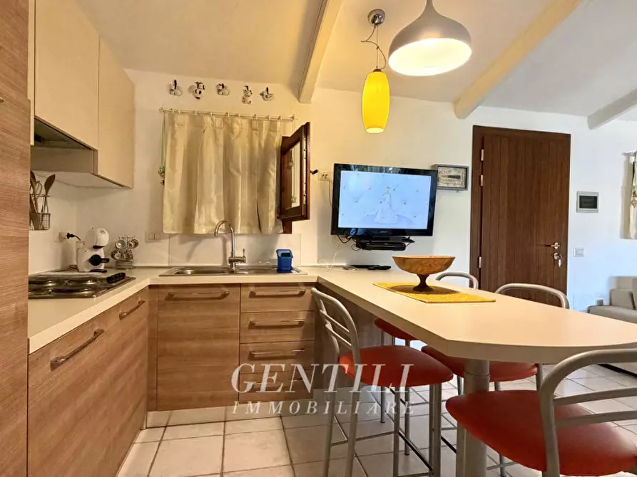 Immagine 6 di Appartamento in vendita  a Arzachena