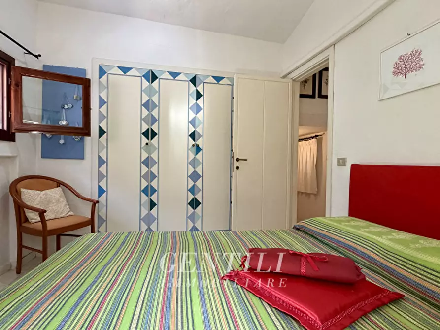 Immagine 14 di Appartamento in vendita  a Arzachena