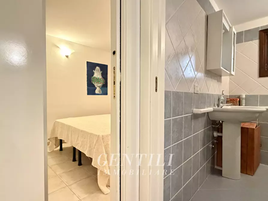 Immagine 33 di Appartamento in vendita  a Arzachena