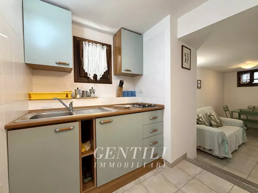 Immagine 38 di Appartamento in vendita  a Arzachena