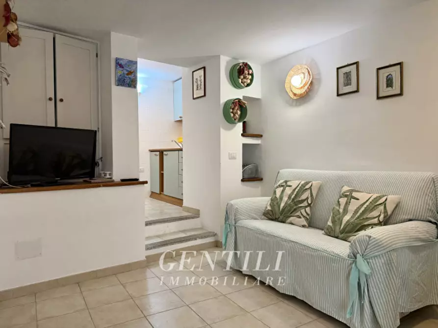 Immagine 39 di Appartamento in vendita  a Arzachena