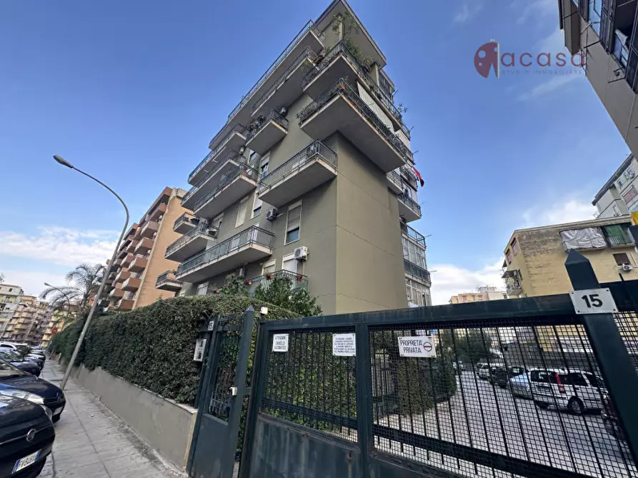 Immagine 19 di Camera in affitto  in Via Elia Crisafulli 15 a Palermo