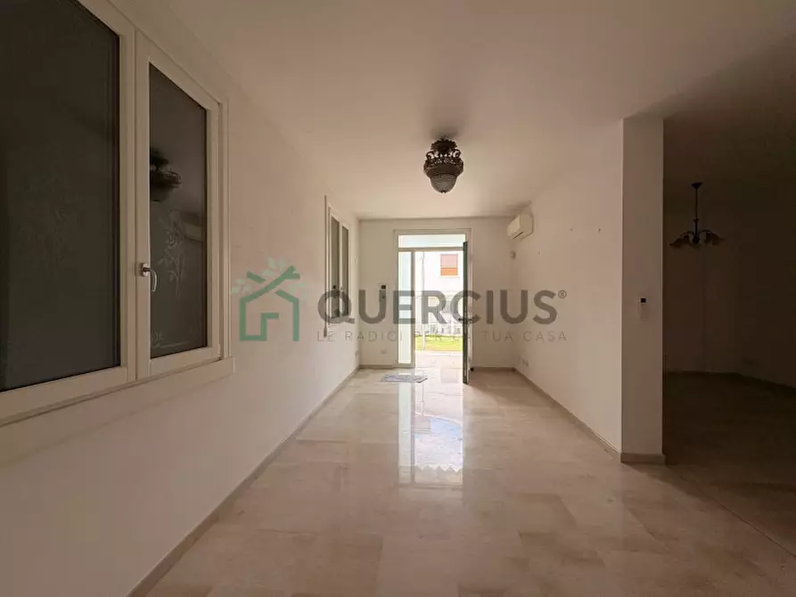 Immagine 20 di Villa in vendita  in VIA ROSSINI a Lavagno