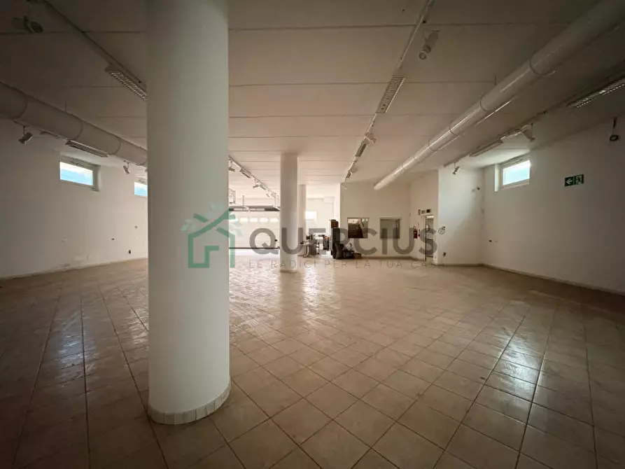 Immagine 27 di Villa in vendita  in VIA ROSSINI a Lavagno