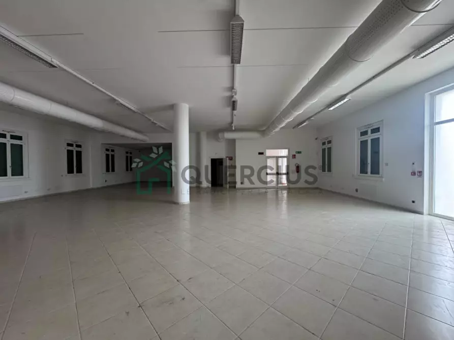 Immagine 29 di Villa in vendita  in VIA ROSSINI a Lavagno