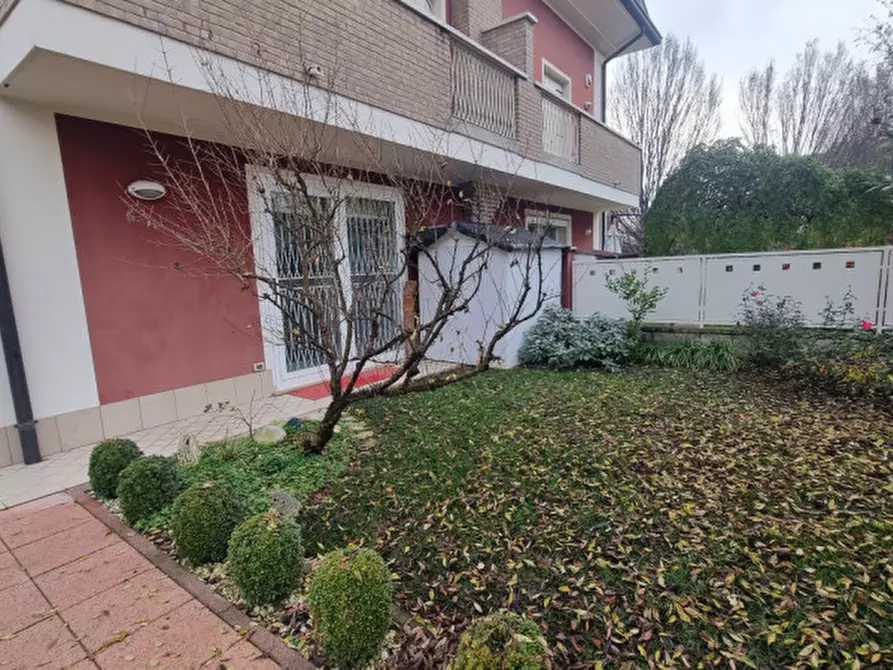 Immagine 1 di Casa quadrifamiliare in vendita  a Teolo