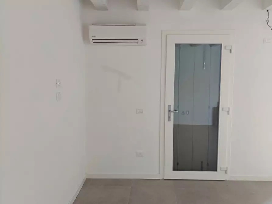 Immagine 12 di Villetta a schiera in affitto  a Sossano