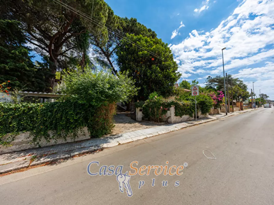 Immagine 40 di Casa bifamiliare in vendita  in Via San Simone a Sannicola