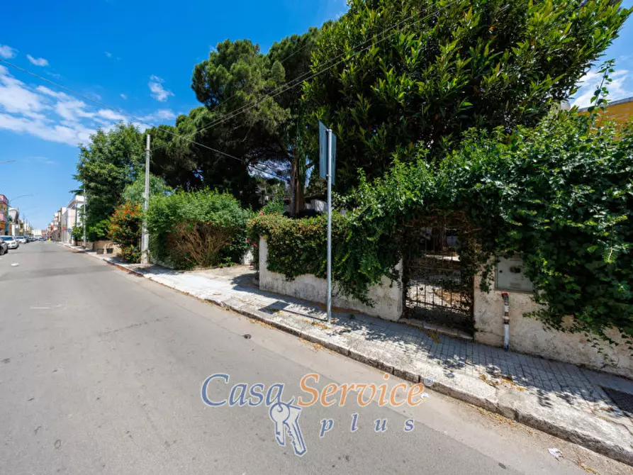 Immagine 41 di Casa bifamiliare in vendita  in Via San Simone a Sannicola