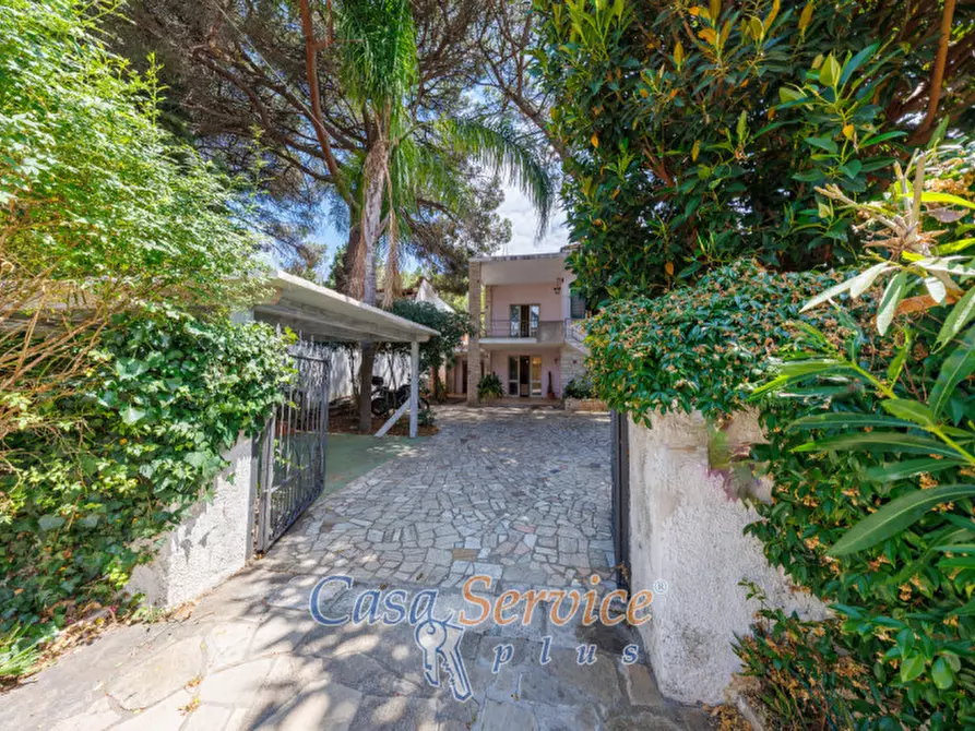 Immagine 43 di Casa bifamiliare in vendita  in Via San Simone a Sannicola
