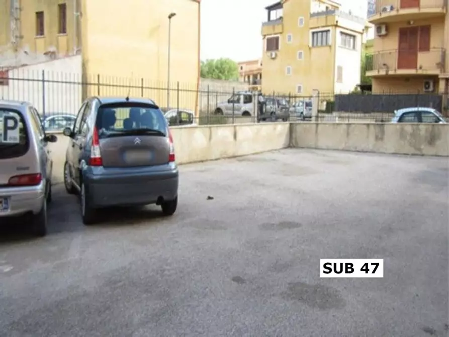 Immagine 1 di Posto auto in vendita  in Via Bergamo, 5, 90044 Carini PA, Italia a Carini