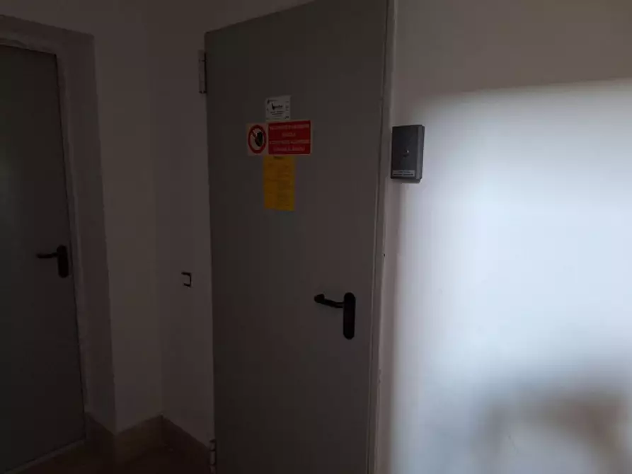 Immagine 1 di Cantina in vendita  in Via Bergamo, 5, 90044 Carini PA, Italia a Carini