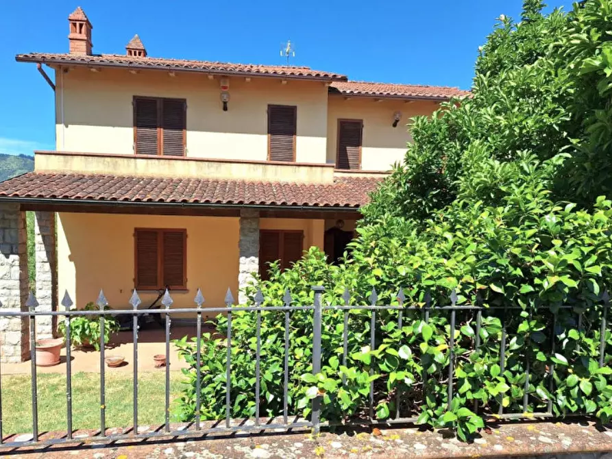 Immagine 1 di Casa indipendente in vendita  in Via Monteriani, 14, 52022 Cavriglia AR, Italia a Cavriglia