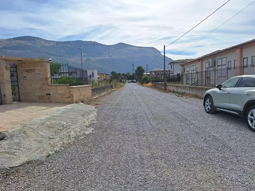Immagine 4 di Terreno in vendita  in Corso Bernardo Mattarella, 90044 Carini PA, Italia a Carini
