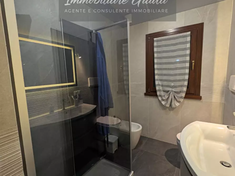 Immagine 12 di Casa indipendente in vendita  a Vittorio Veneto