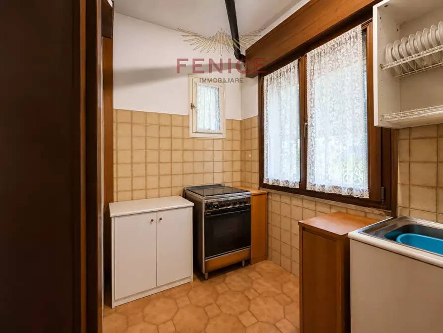 Immagine 9 di Villetta a schiera in vendita  in Via Feltrina Nord 87 a Montebelluna