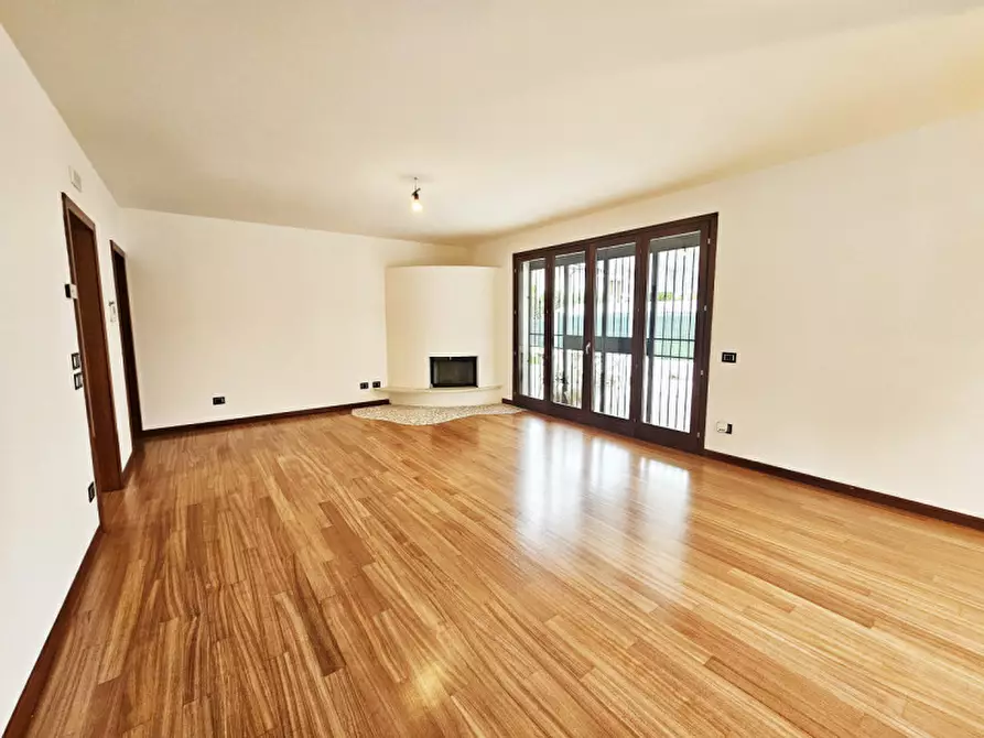 Immagine 4 di Villa in vendita  a Noventa Padovana