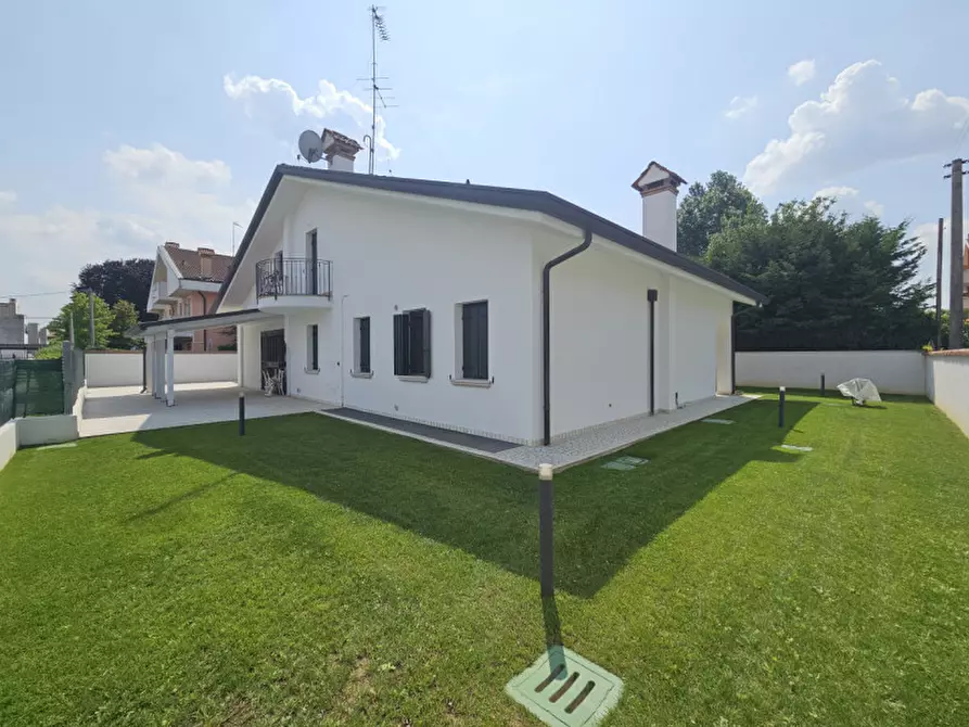 Immagine 7 di Villa in vendita  a Noventa Padovana