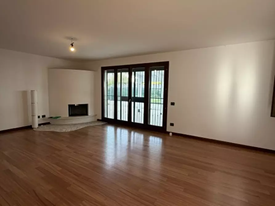 Immagine 8 di Villa in vendita  a Noventa Padovana