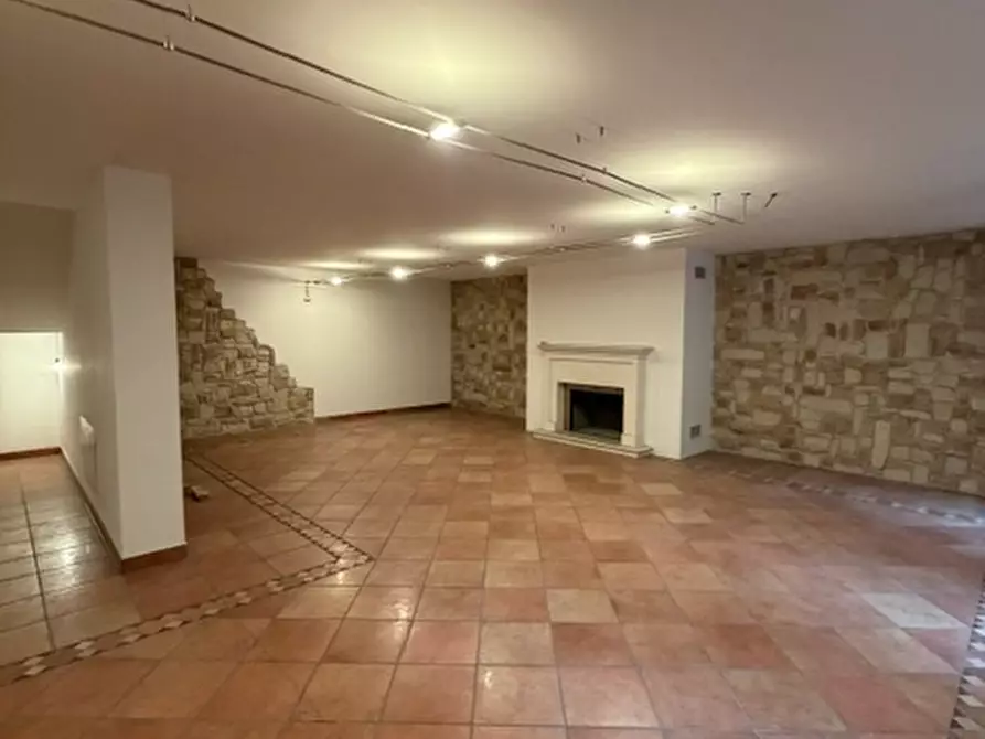 Immagine 11 di Villa in vendita  a Noventa Padovana