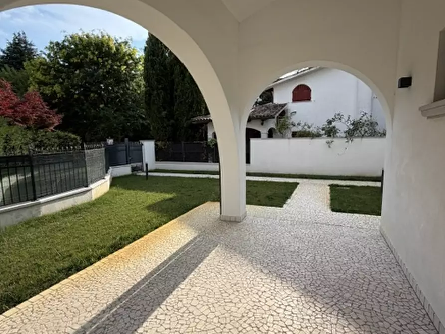 Immagine 15 di Villa in vendita  a Noventa Padovana