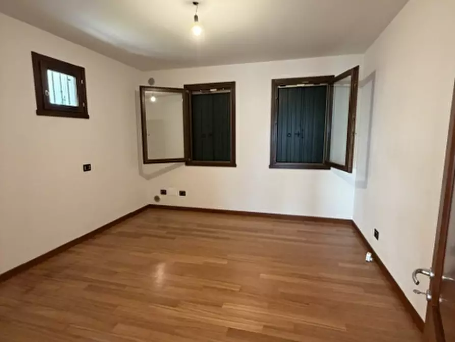Immagine 19 di Villa in vendita  a Noventa Padovana