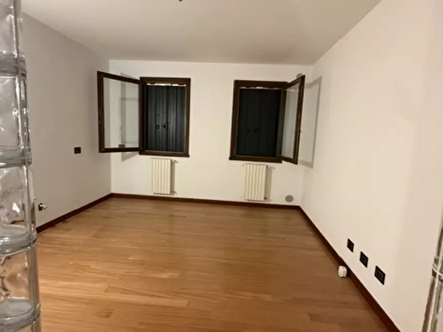 Immagine 40 di Villa in vendita  a Noventa Padovana