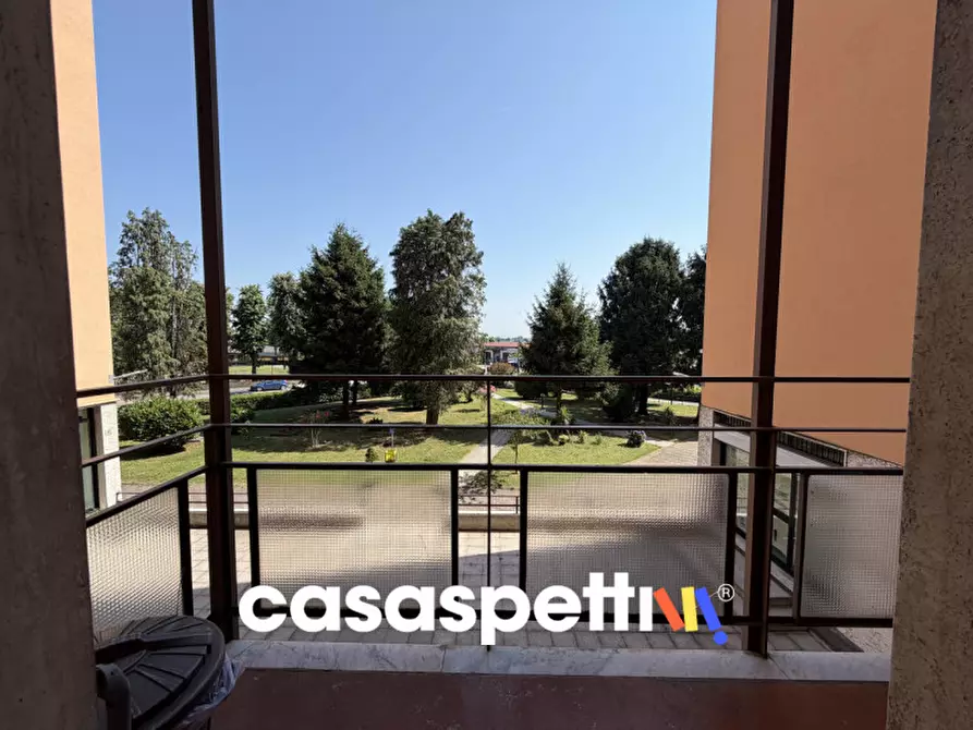 Immagine 10 di Appartamento in vendita  in Via Cristoforo Colombo n. 11 a Casarile