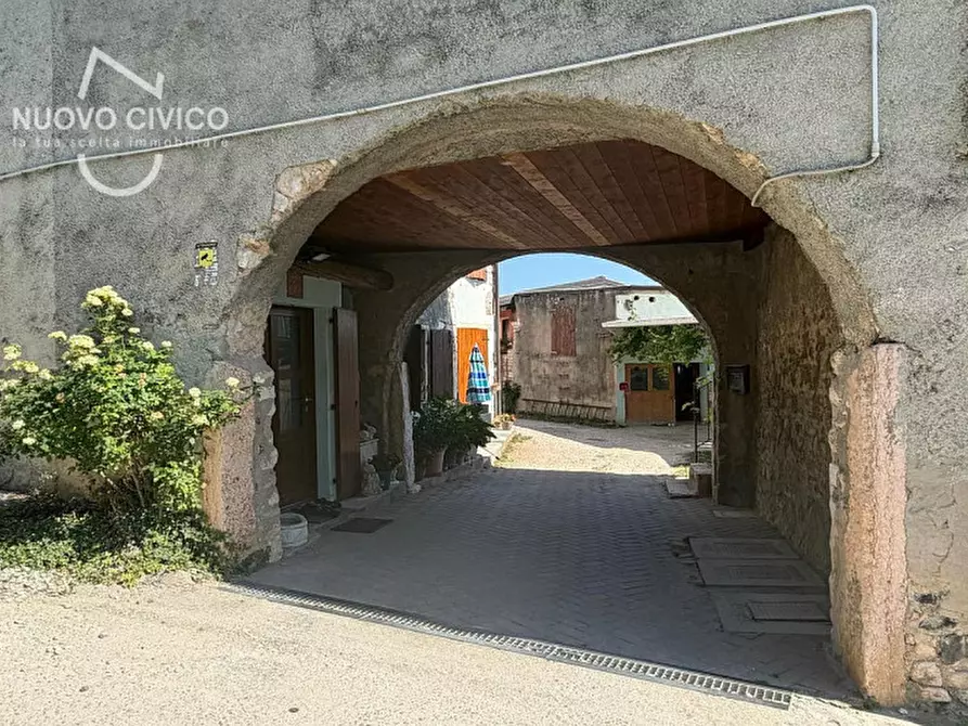 Immagine 22 di Villetta a schiera in vendita  in Via Moruri 14 a Verona
