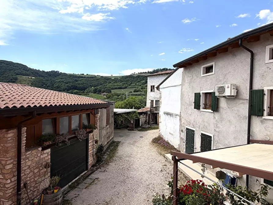 Immagine 23 di Villetta a schiera in vendita  in Via Moruri 14 a Verona