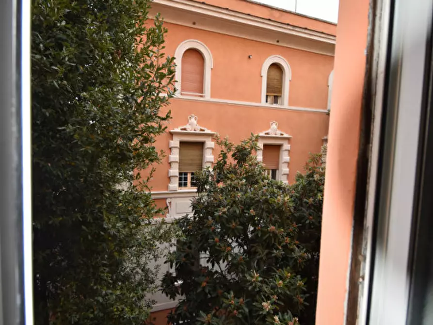 Immagine 14 di Appartamento in affitto  in via vincenzo monti a Roma
