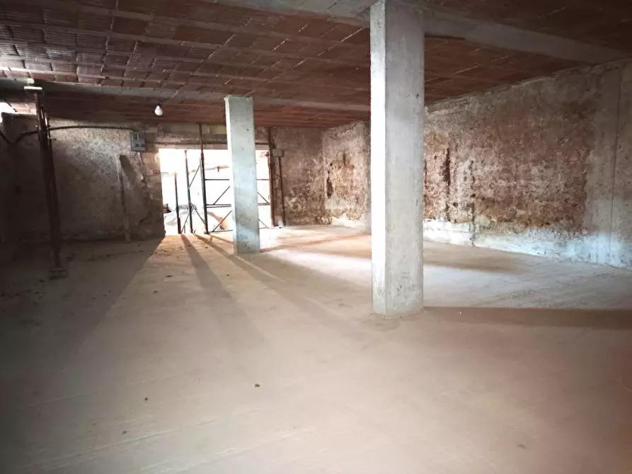 Immagine 14 di Magazzino in vendita  a Pieve Del Grappa